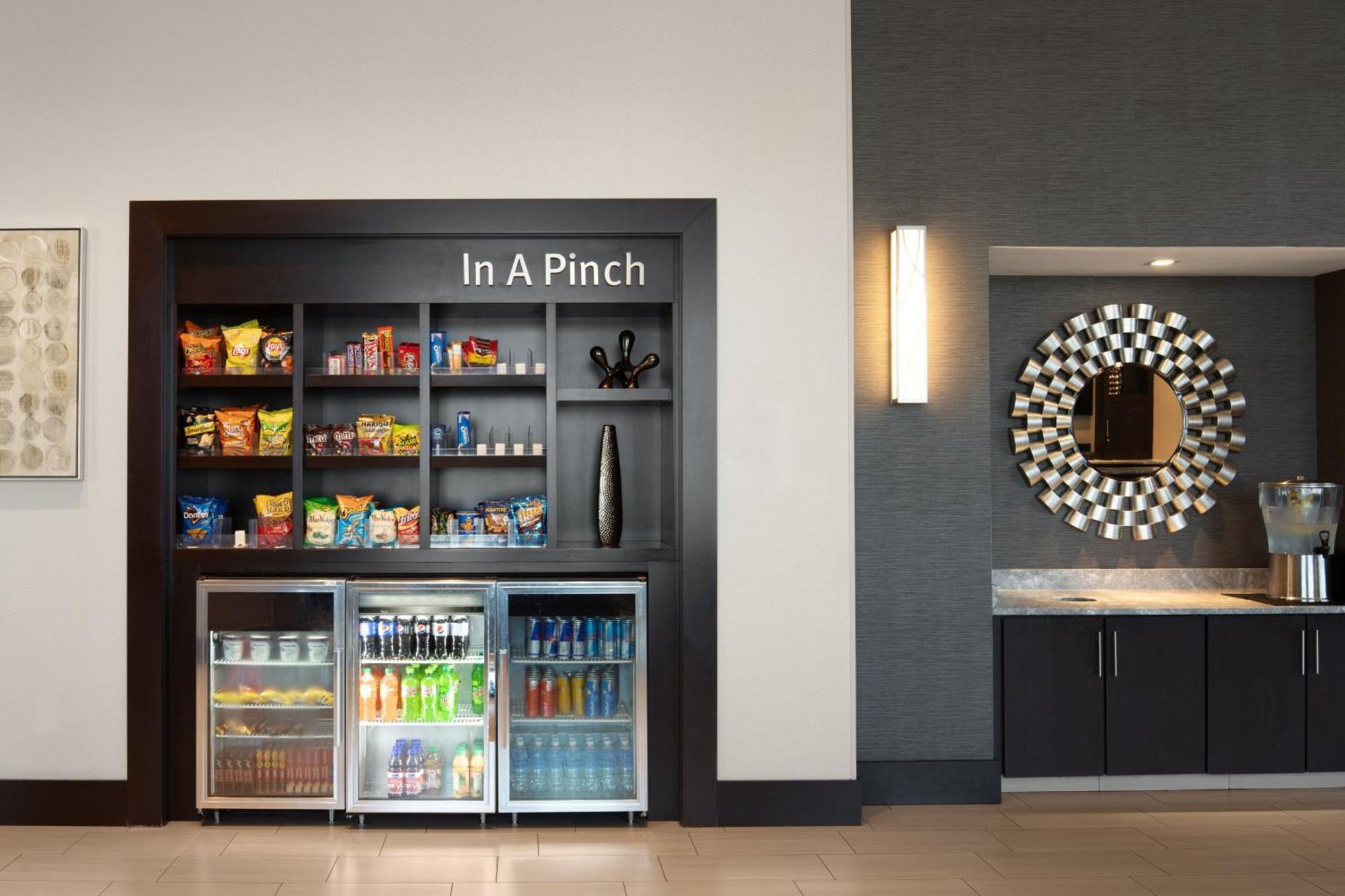 Towneplace Suites By Marriott Boston Logan Airport/Chelsea Ngoại thất bức ảnh
